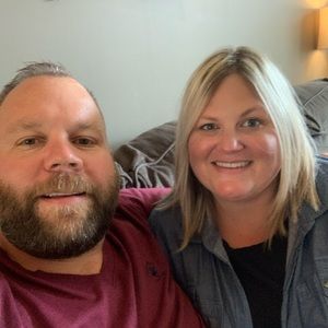 Meet your Posher, Dustin